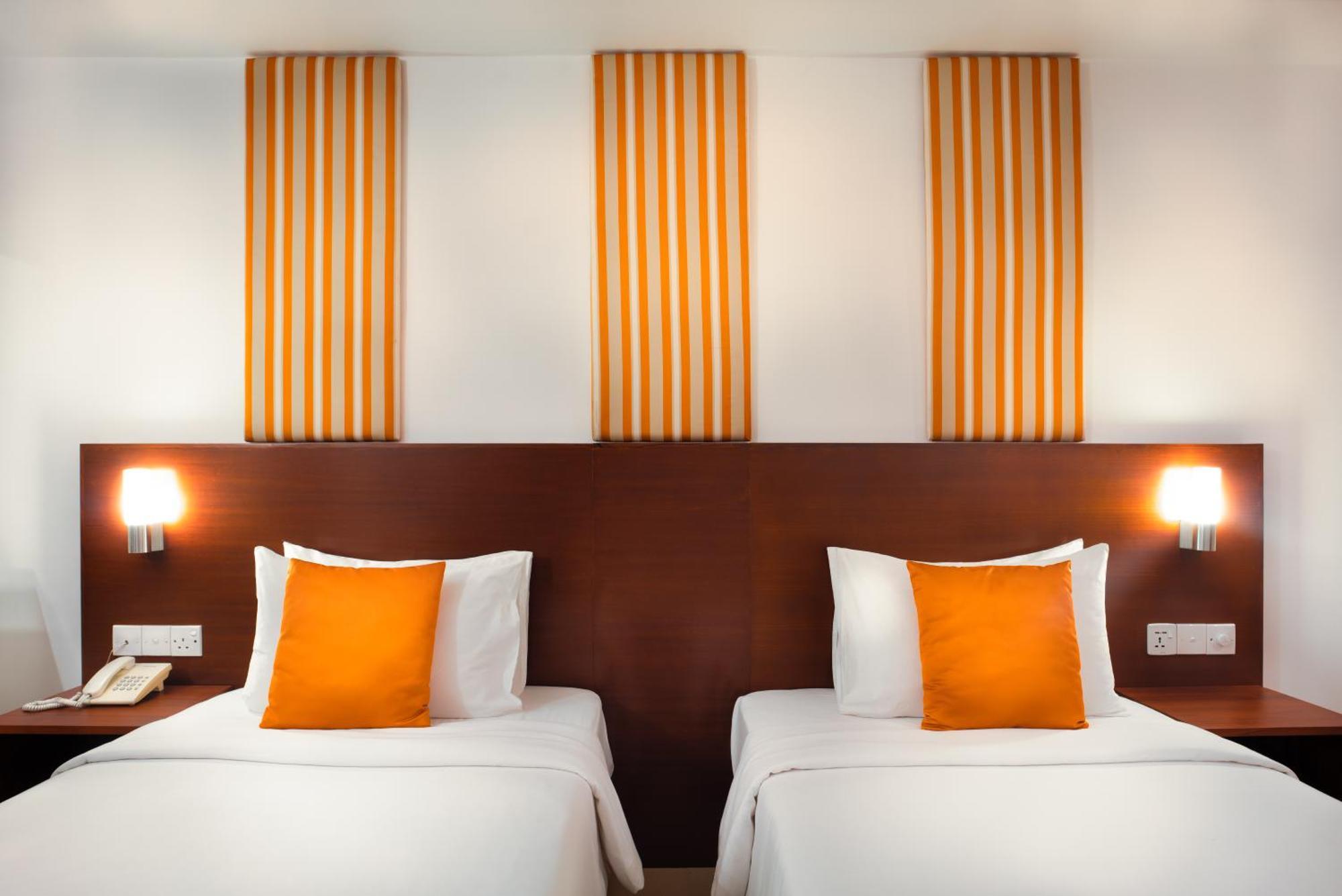 Camelot Beach Hotel Negombo Exterior foto